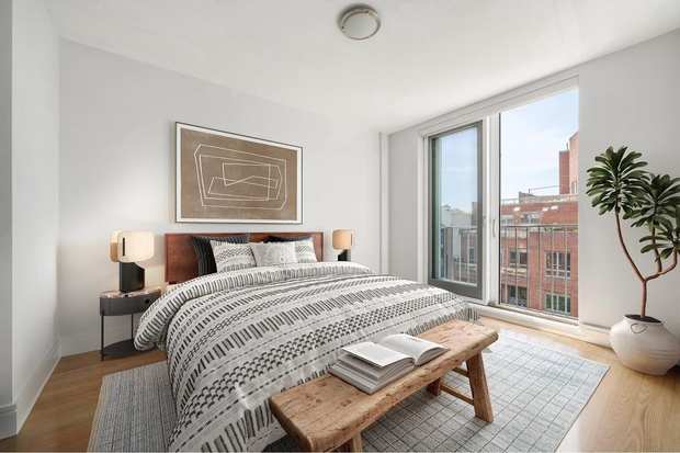 355 Saint Marks Ave — photo 6